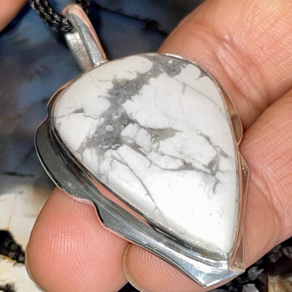 Magnesite Howlite Pendant 2”